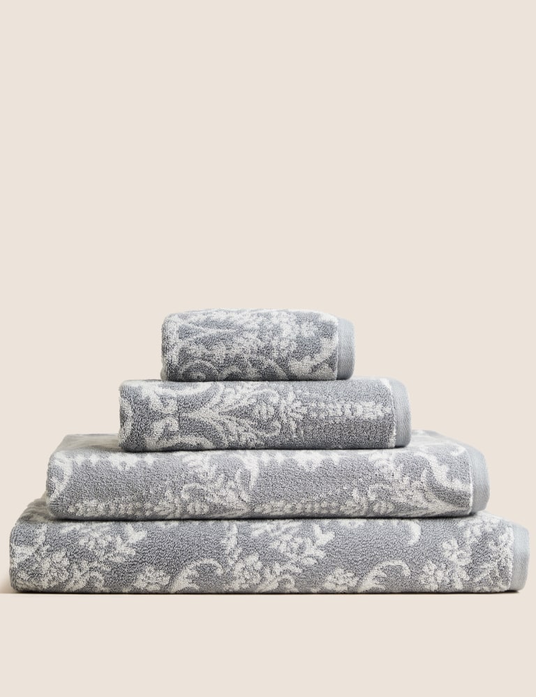 Pure Cotton Damask Jacquard Towel 3 of 7