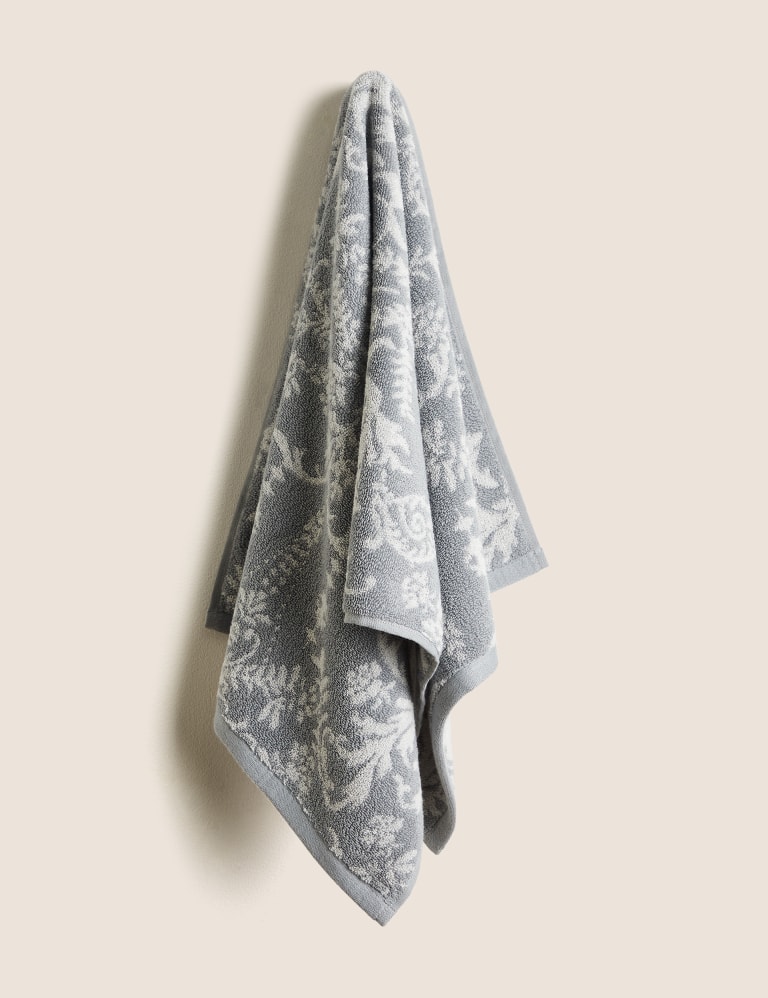 Pure Cotton Damask Jacquard Towel 4 of 7