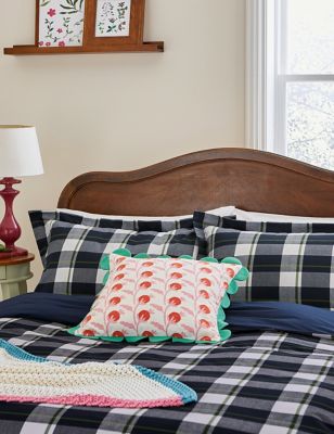 Pure Cotton Daylesford Check Bedding Set Image 2 of 4