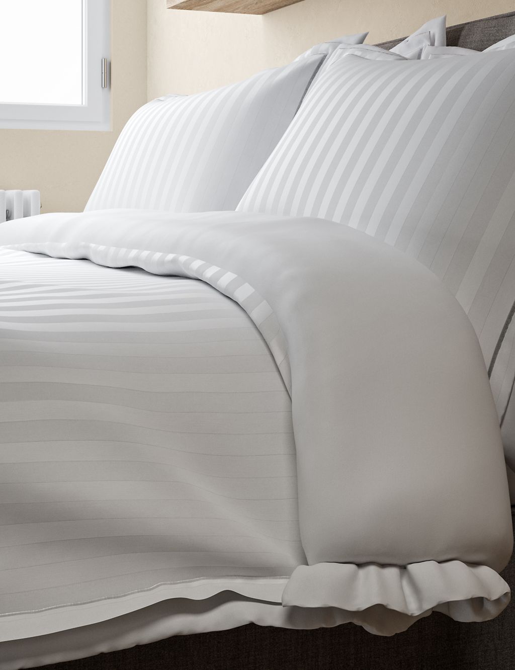 Pure Cotton Double Cuff Bedding Set 2 of 5