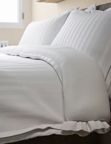 Pure Cotton Double Cuff Bedding Set 3 of 5