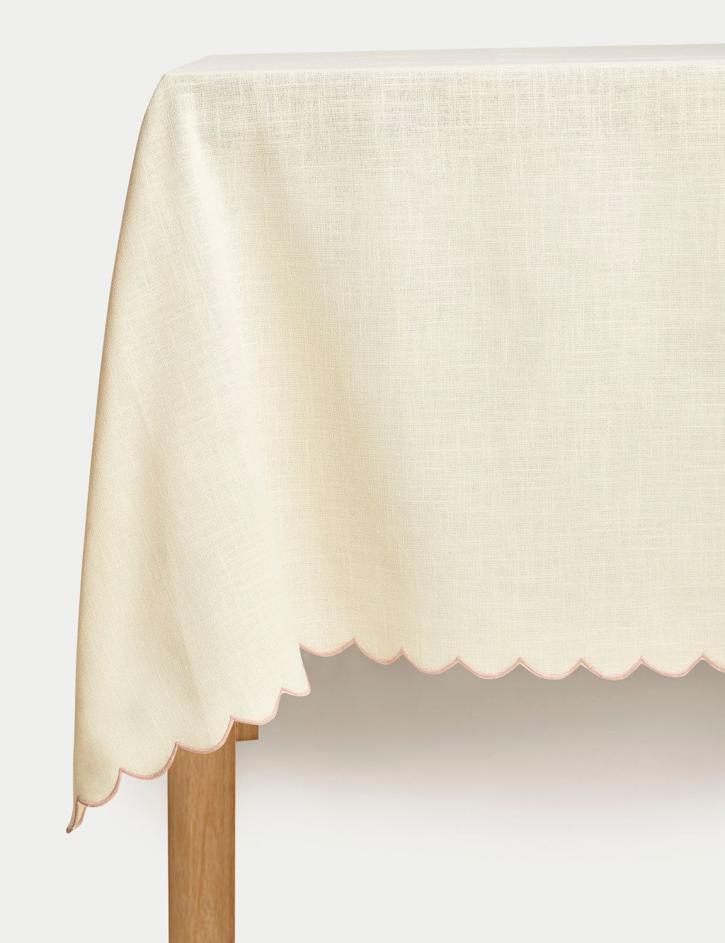 Pure Cotton Embroidered Scallop Edge Table Cloth 3 of 4