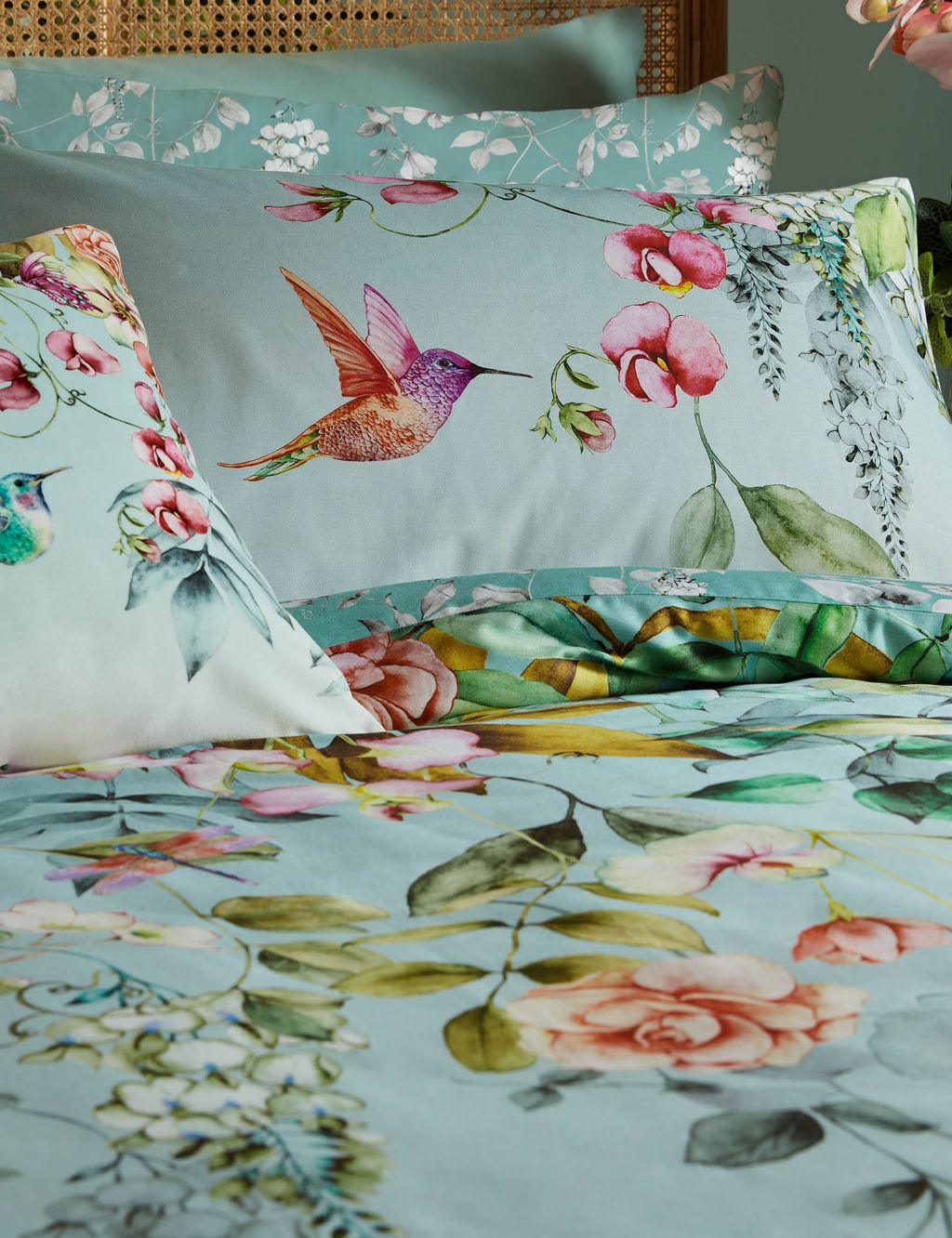 Pure Cotton Ethereal Floral Bedding Set 2 of 7