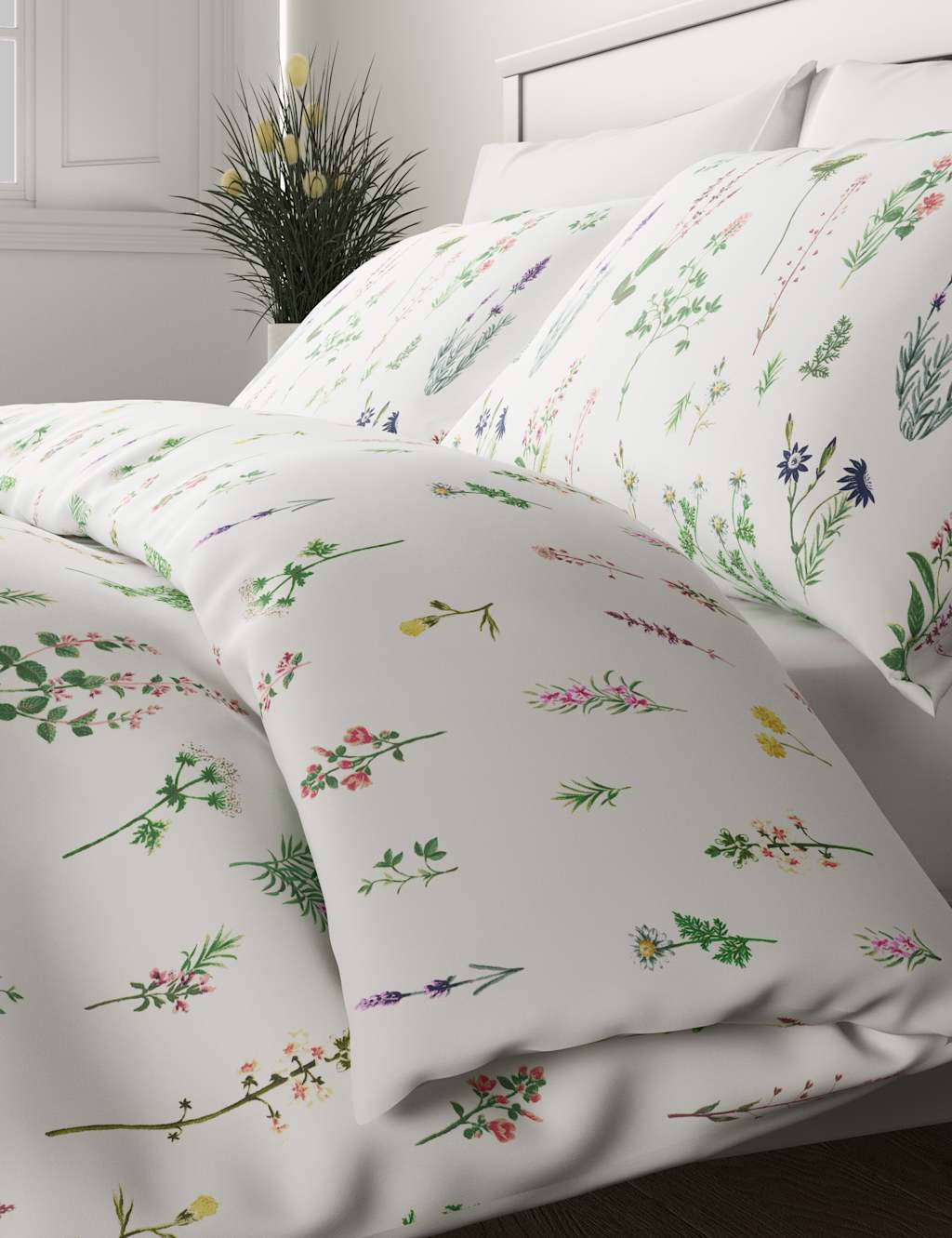 Pure Cotton Floral Bedding Set M&S
