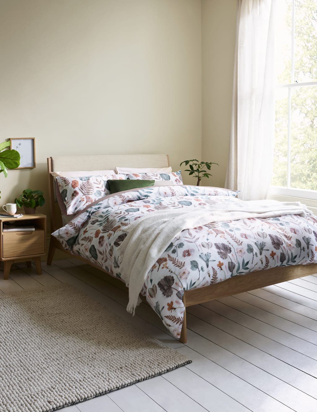Pure Cotton Floral Bedding Set M&S