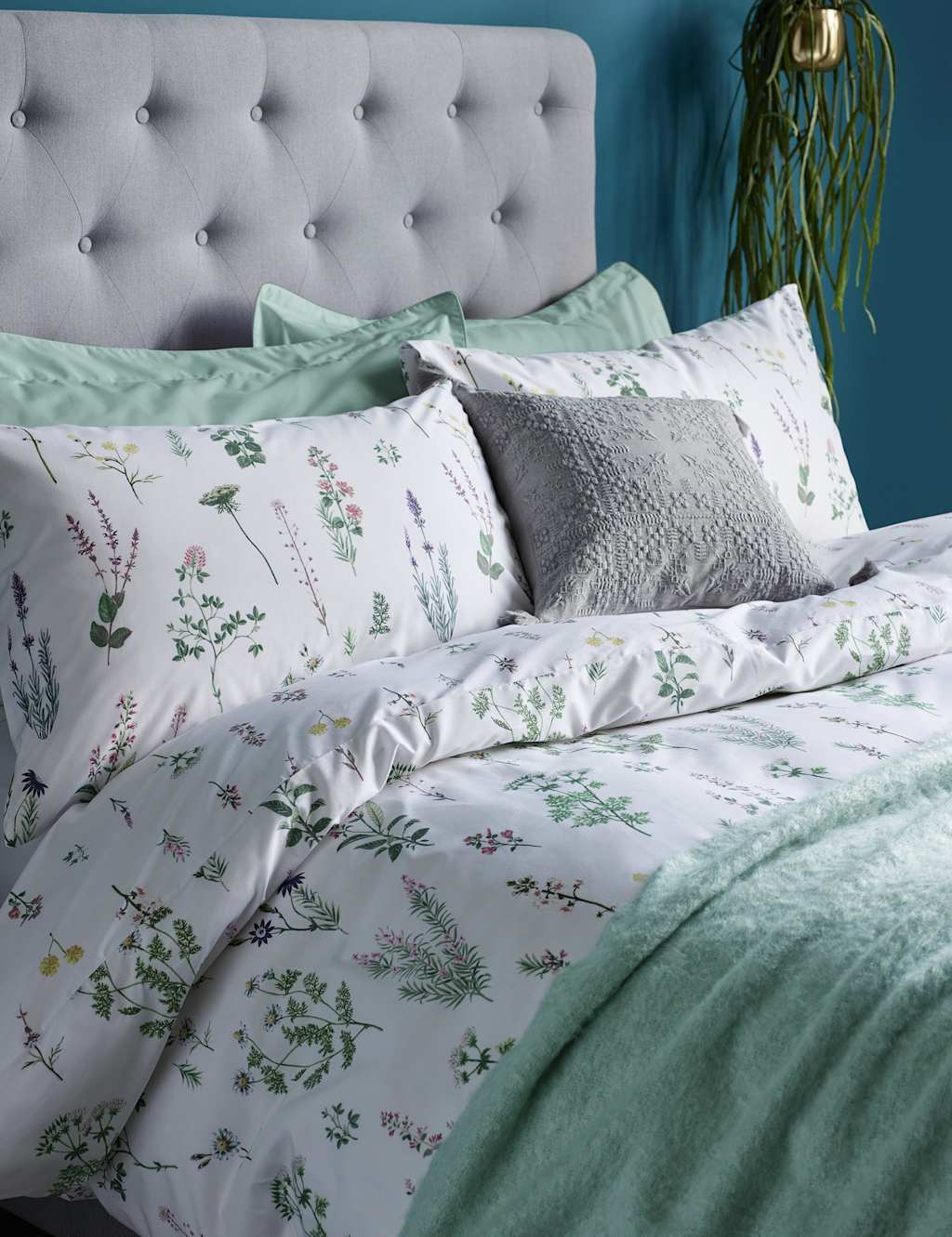 Pure Cotton Floral Bedding Set M&S