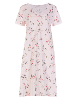 Pure Cotton Floral Swing Nightdress with Cool Comfort™ Technology Image 2 of 3