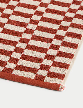Pure Cotton Geometric Towel Image 2 of 7