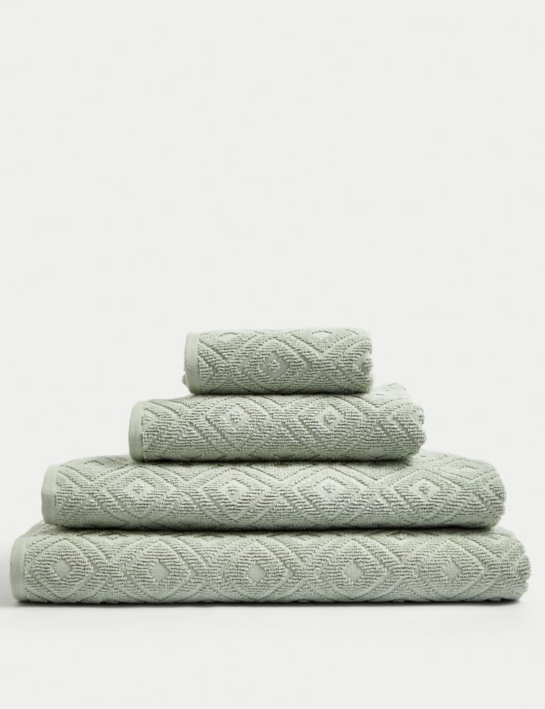 Pure Cotton Geometric Towel 3 of 5