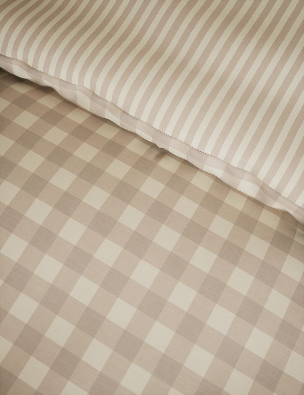 Pure Cotton Gingham Bedding Set 5 of 5