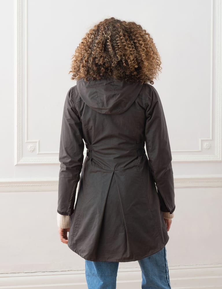 Fitted raincoat with hood sales
