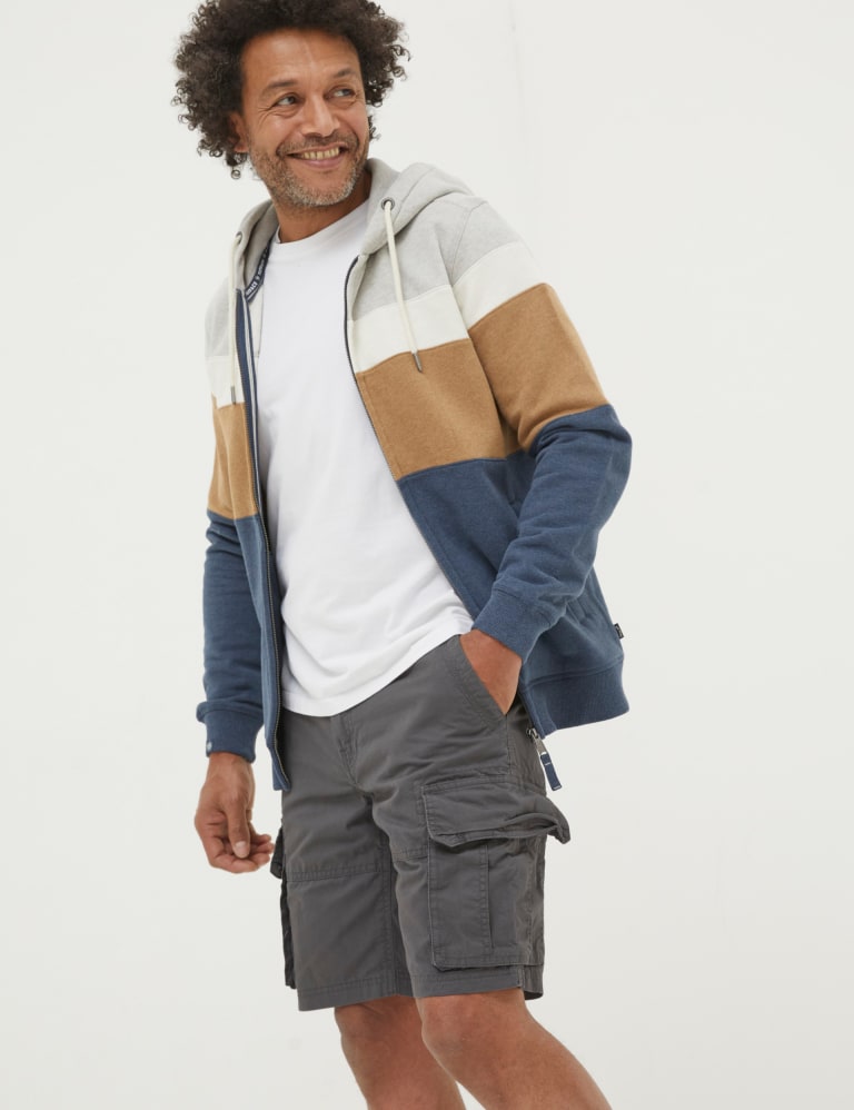 Lightweight cotton cargo shorts top