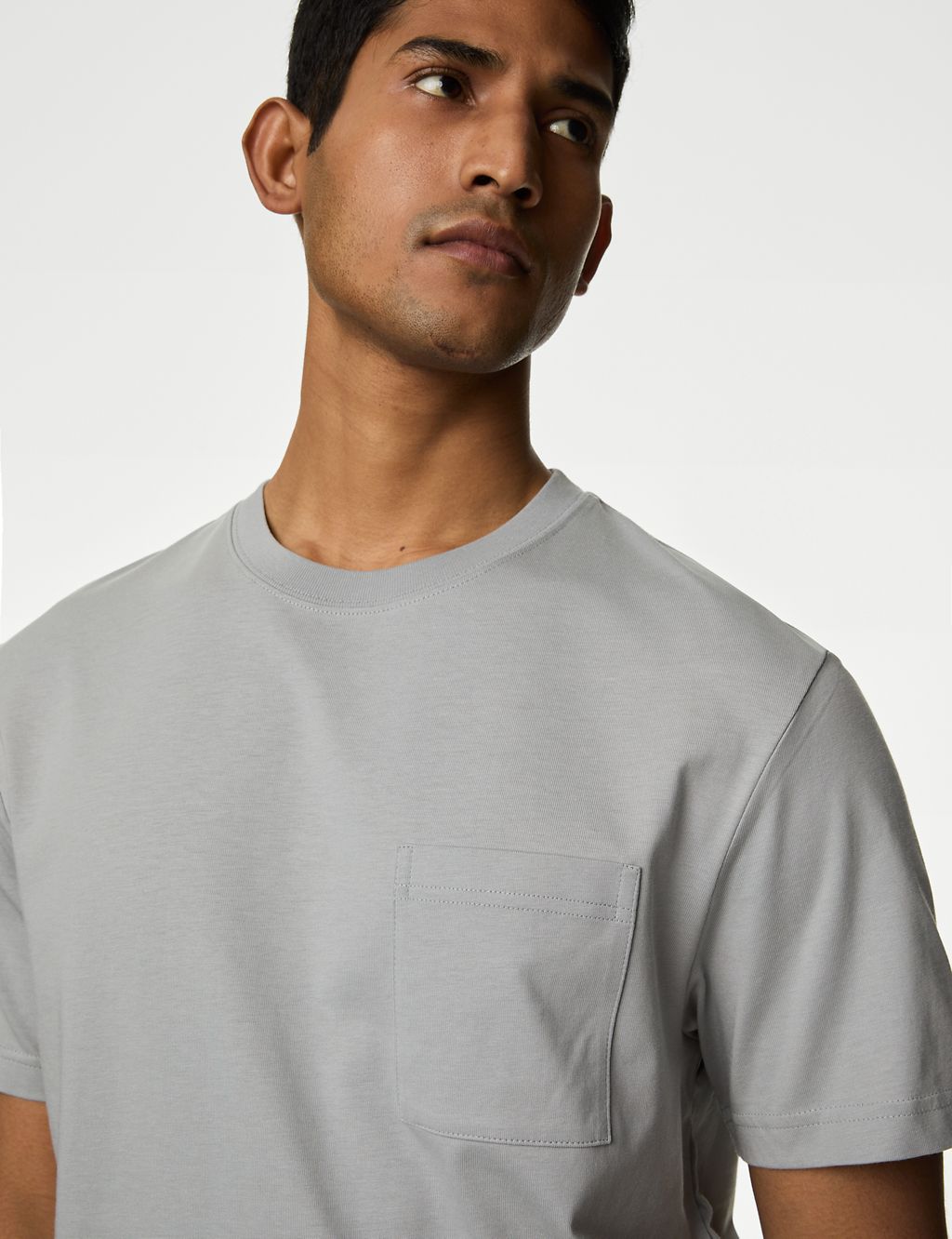 Pure Cotton Midweight Pocket T-shirt 5 of 5