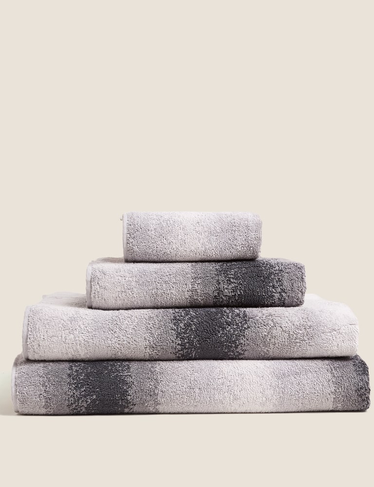 Ombre 2024 hand towels