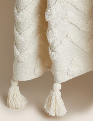 Pure Cotton Patterned Tassel Throw Image 2 of 7