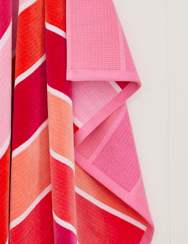 Pure Cotton Sand Resistant Striped Beach Towel 3 of 4