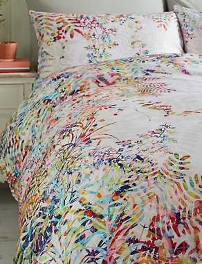 Pure Cotton Sateen Cascading Kaleidoscope Bedding Set Image 2 of 6