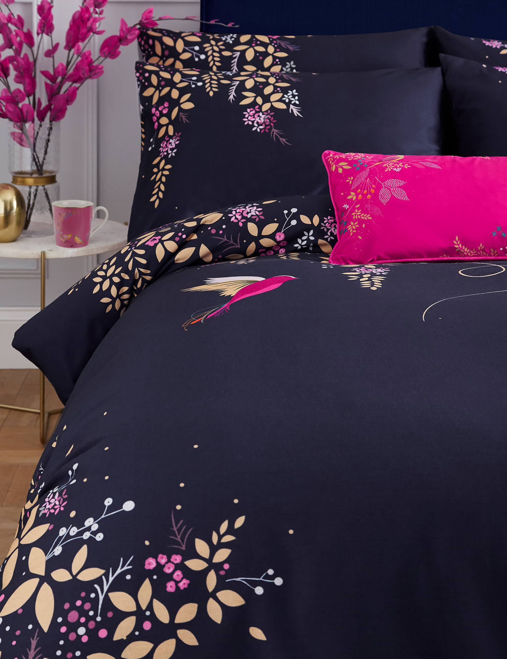 Pure Cotton Sateen Hummingbird Bedding Set 2 of 2