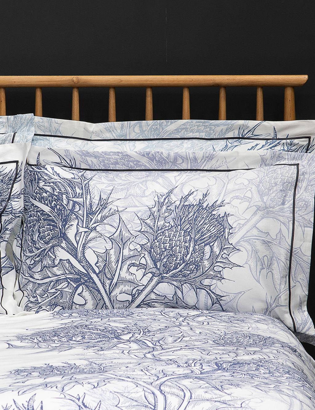 Pure Cotton Sateen Thistle Bedding Set 2 of 2