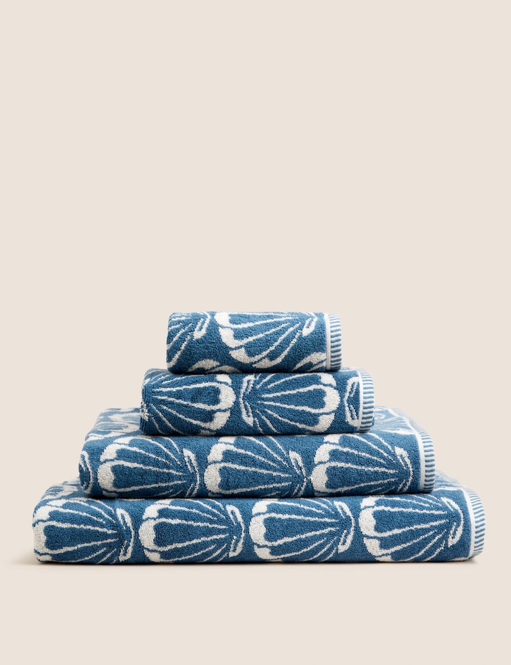 Pure Cotton Shell Jacquard Towel 2 of 6