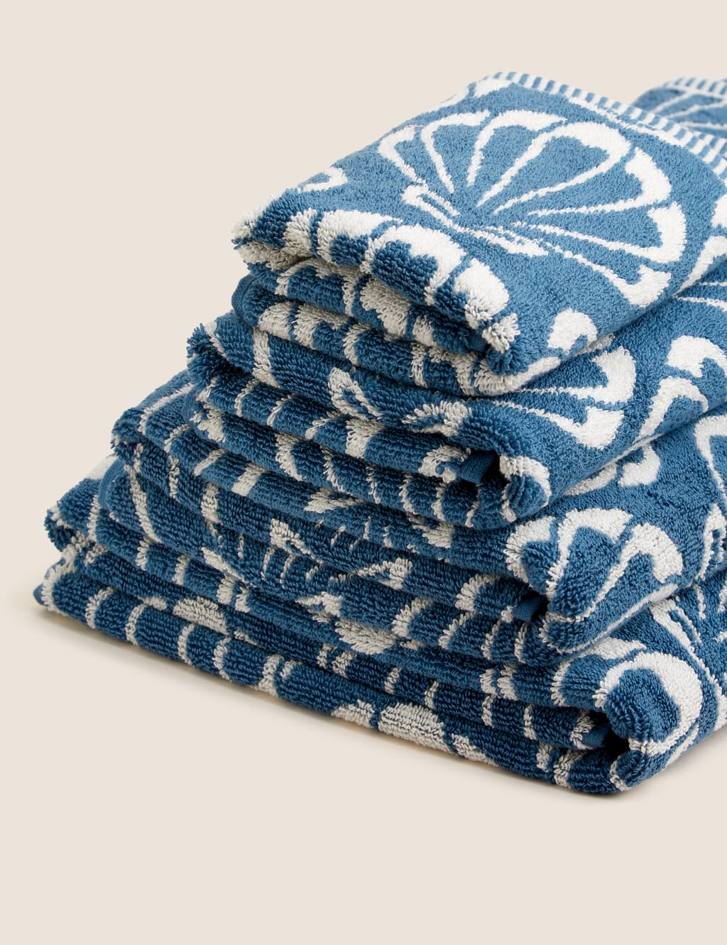 Shell discount hand towels