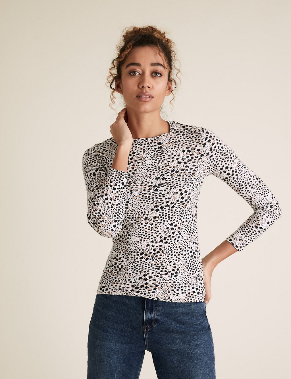 Pure Cotton Star Print Regular Fit Top 3 of 4