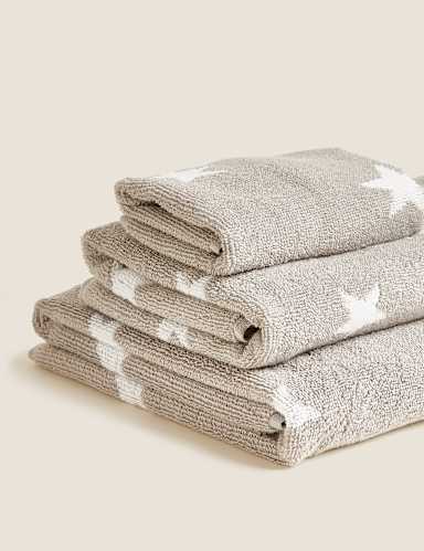 Pure Cotton Stars Towel 2 of 4