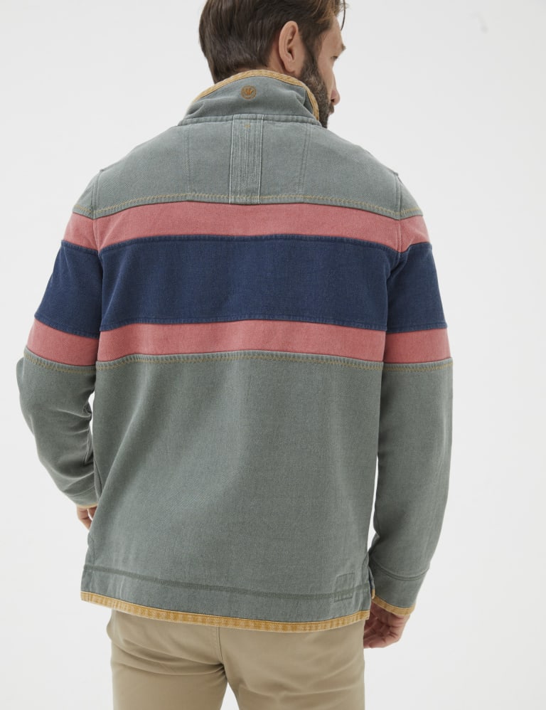 Contrast half zip graphic striped hot sale hoodie