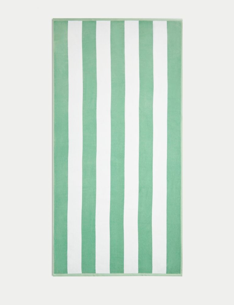 Pure Cotton Striped Sand Resistant Beach Towel 1 of 5
