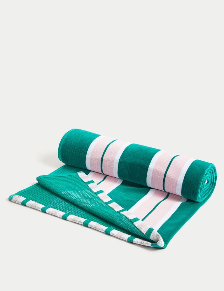 Pure Cotton Striped Sand Resistant Beach Towel 2 of 4
