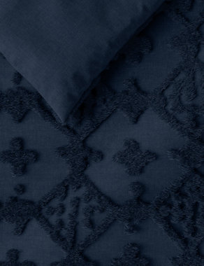 Pure Cotton Textured Bedding Set Image 2 of 4