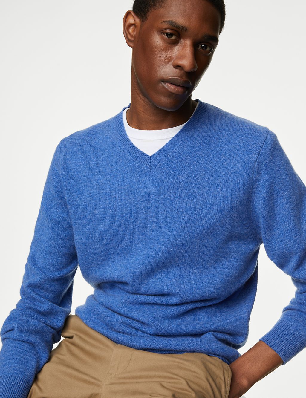 Pure Extra Fine Lambswool V-Neck Jumper 3 of 5