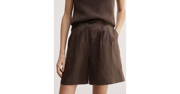 Pure Linen High Waisted Shorts 6 of 7