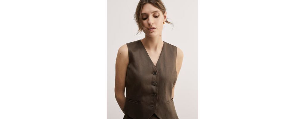 Pure Linen Single Breasted Waistcoat 2 of 7