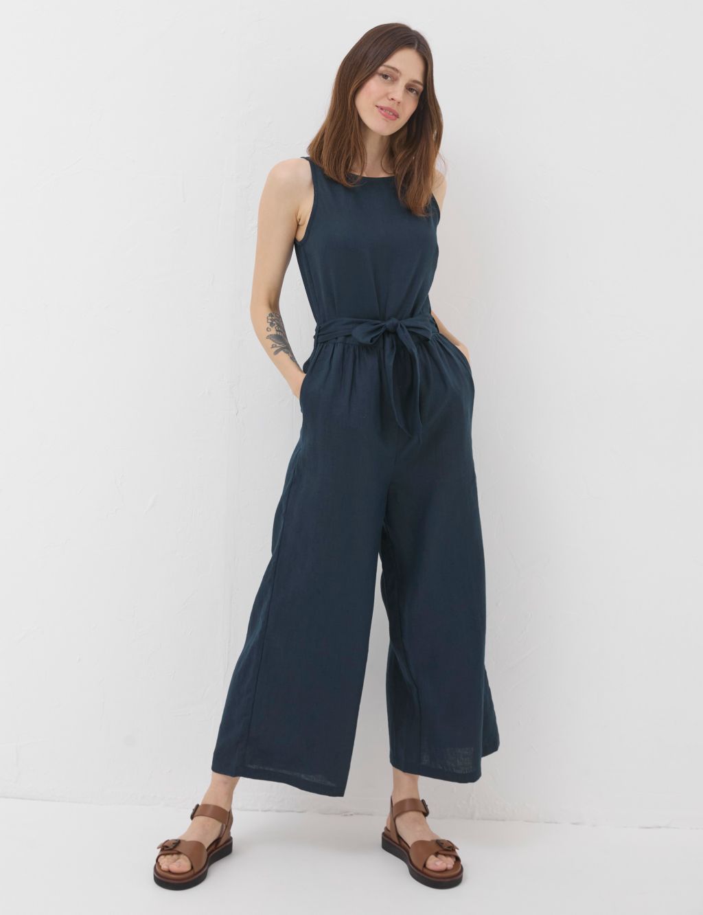 Pure Linen Sleeveless Cropped Jumpsuit 3 of 6