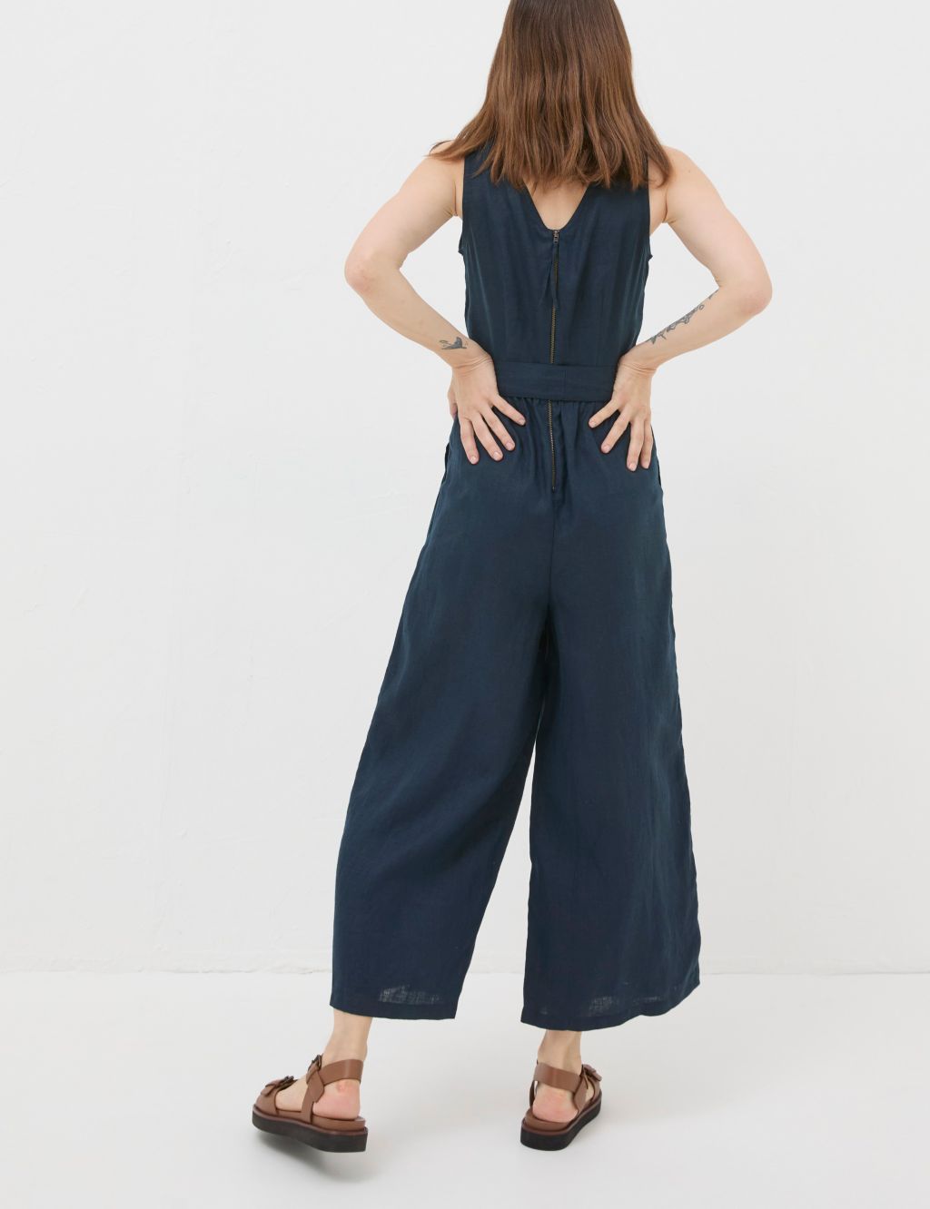 Pure Linen Sleeveless Cropped Jumpsuit 5 of 6
