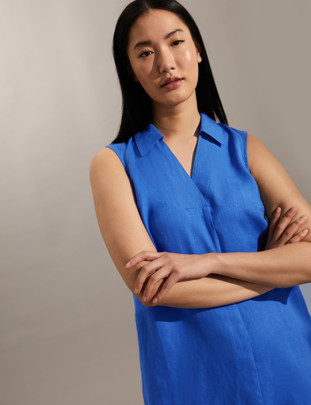 Pure Linen V-Neck Sleeveless Shift Dress 4 of 6