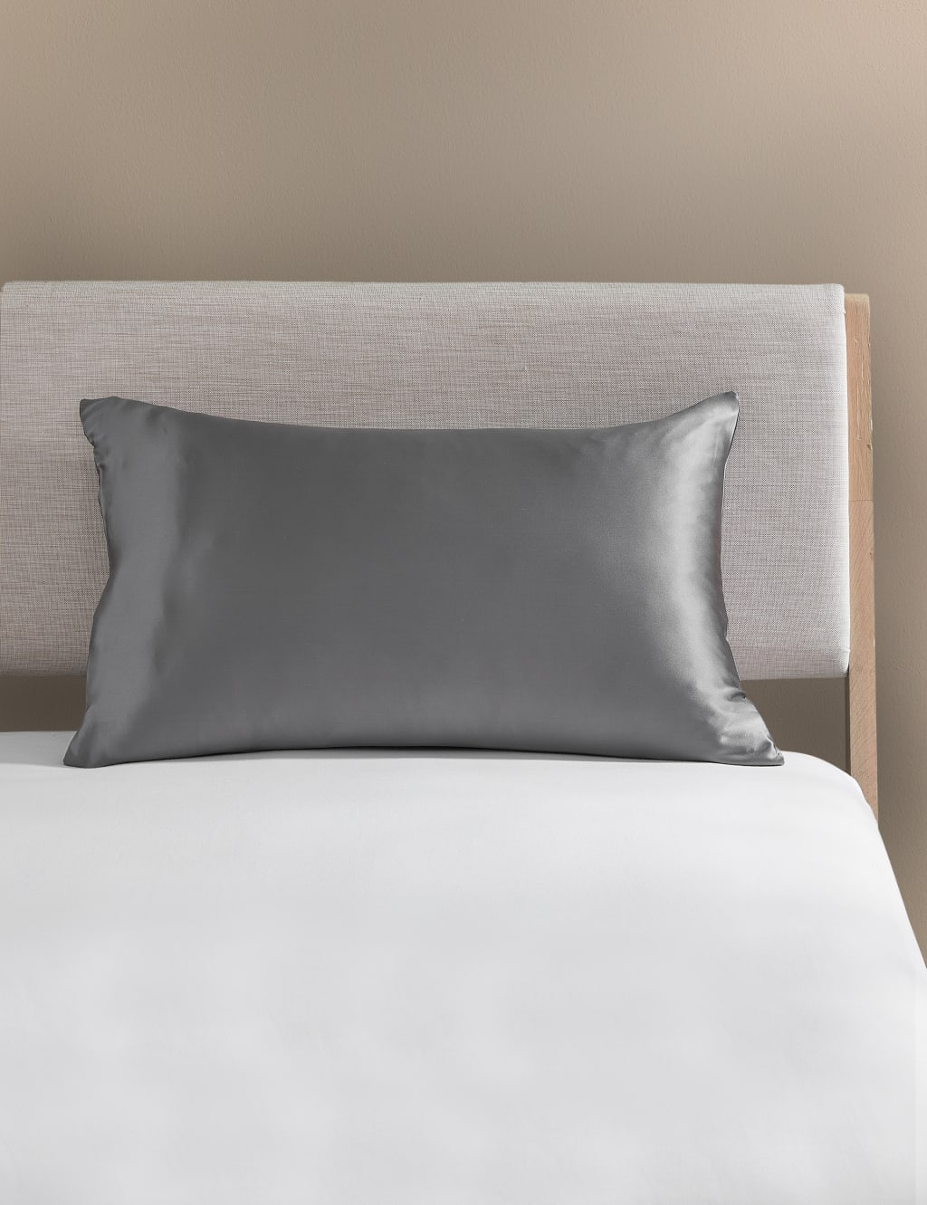 Pure Silk Pillowcase 3 of 5