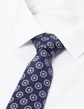 Pure Silk Woven Floral Tie Image 2 of 3