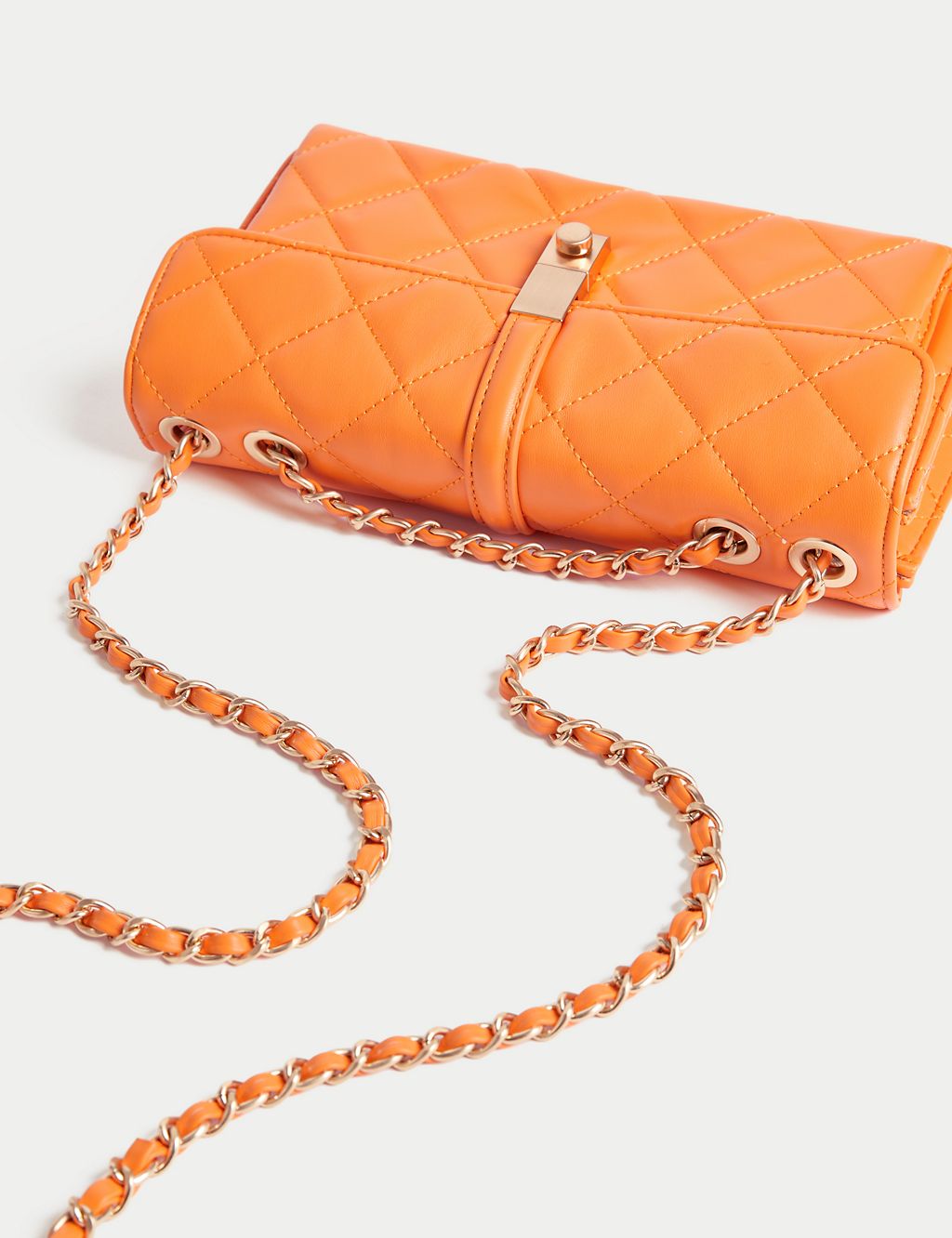Quilted Chain Strap Cross Body Shoulder Bag 2 of 5
