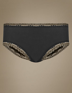 Rear Geometric Lace Low Rise Shorts Image 2 of 3