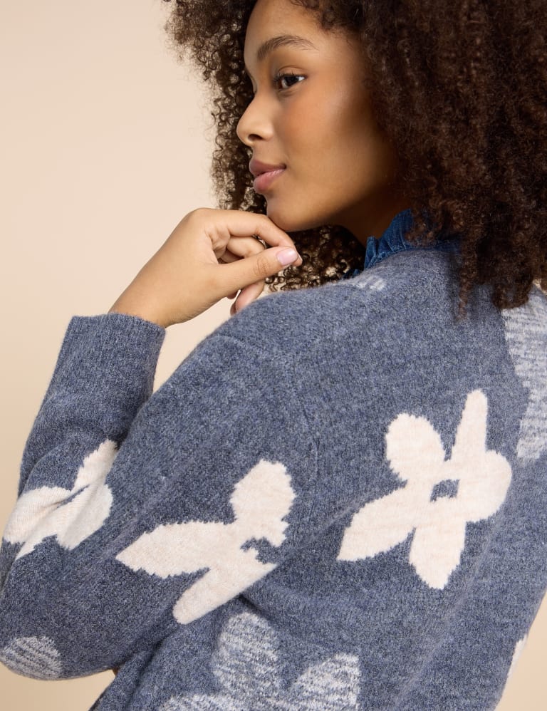 Cardigan top with flowers