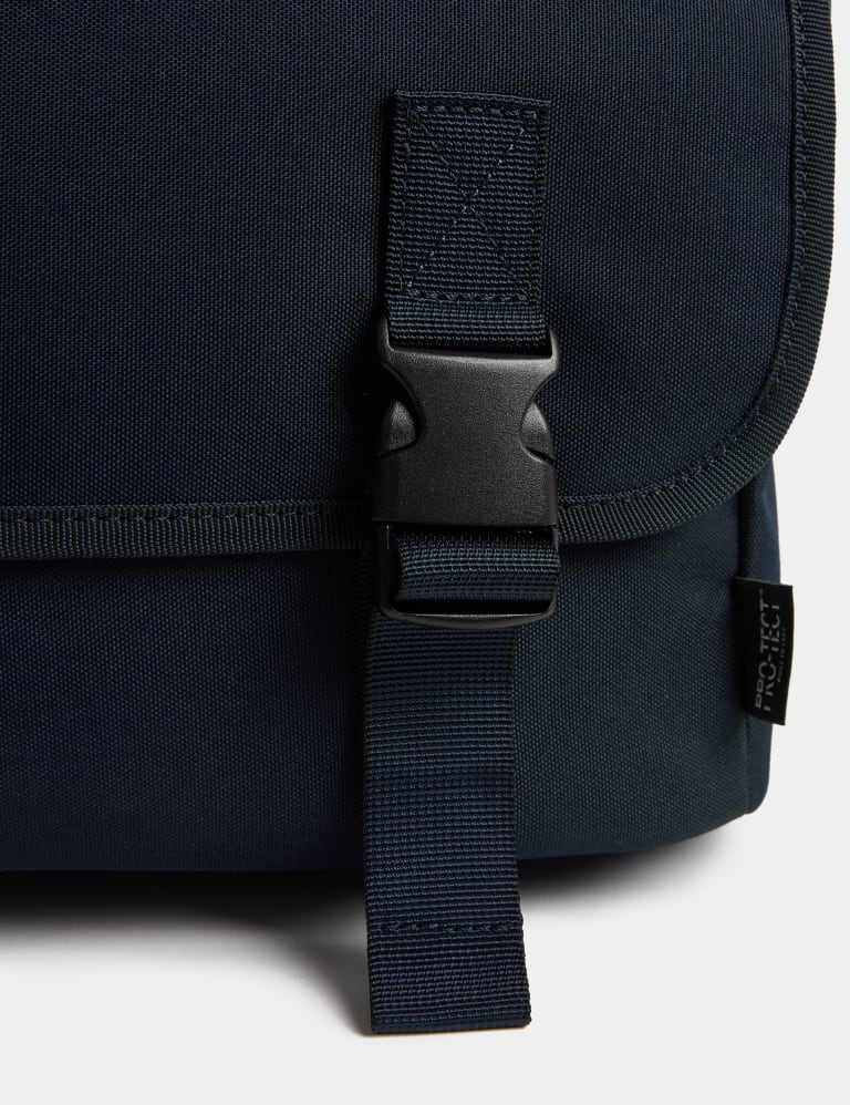 M&s outlet messenger bags