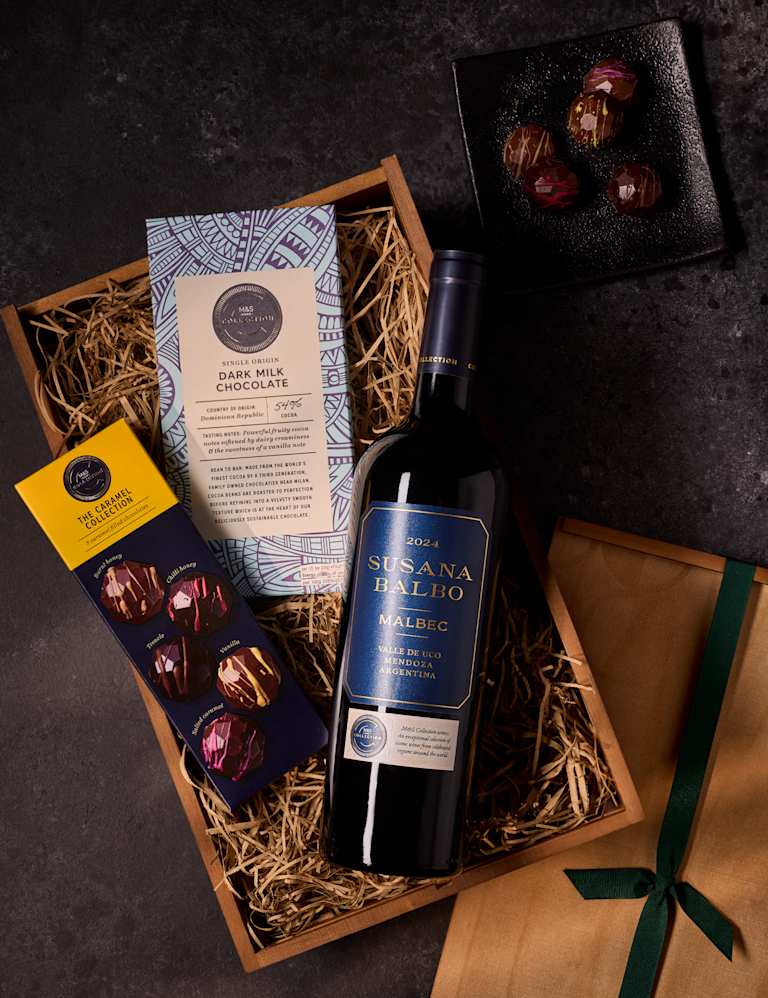 Red Wine & Chocolate Gift Box 3 of 4