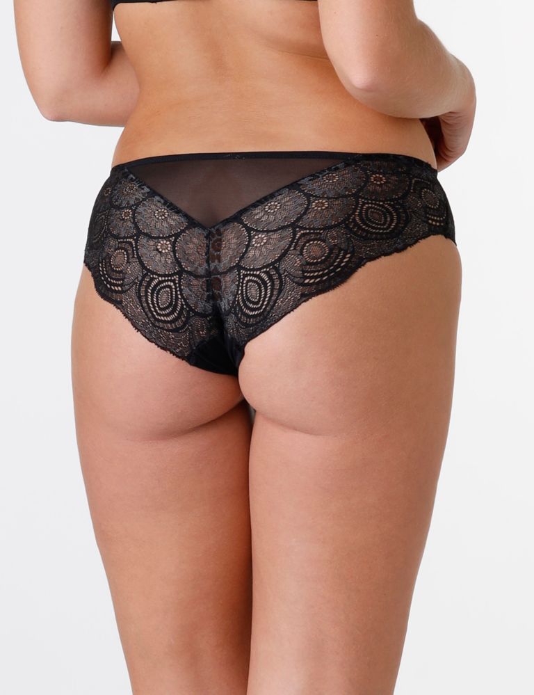 Refined Glamour All Over Lace Shorts, Wonderbra