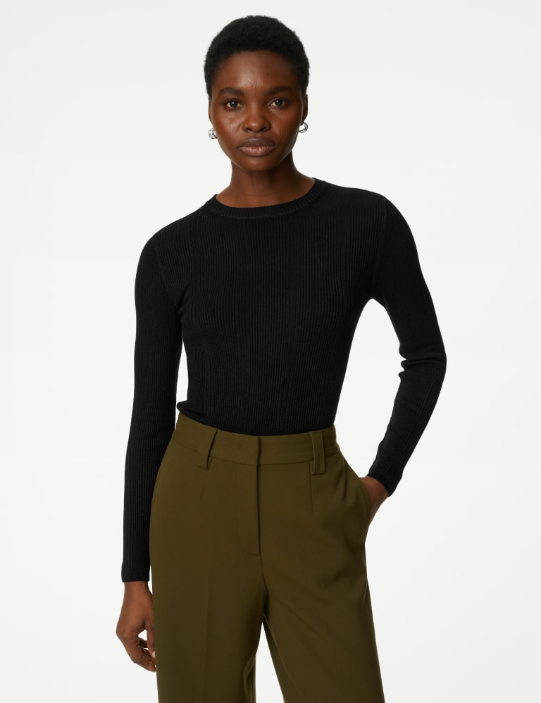 Ribbed Crew Neck Fitted Knitted Top