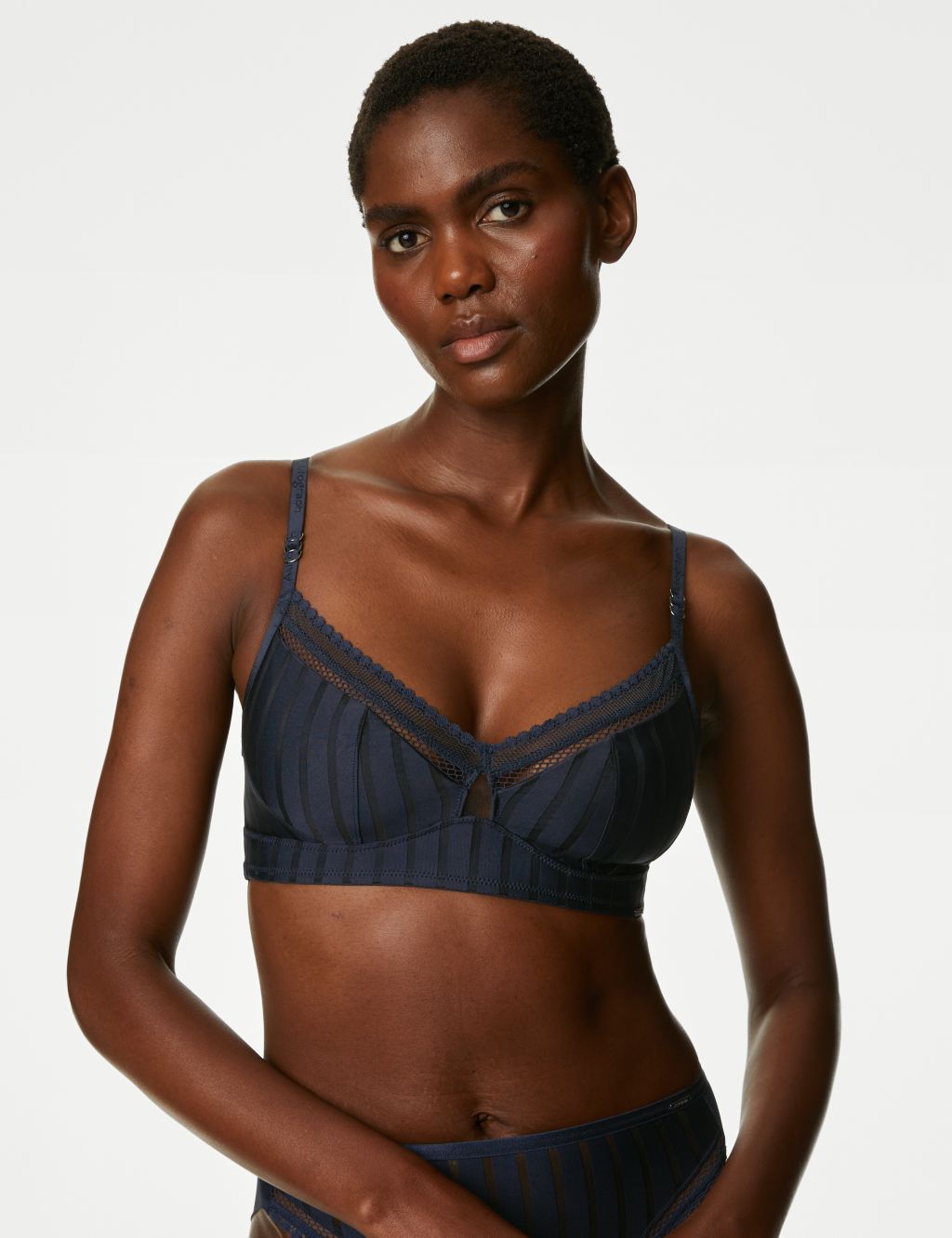 This M&S Bralette has rave reviews, but does it live up to the hype?
