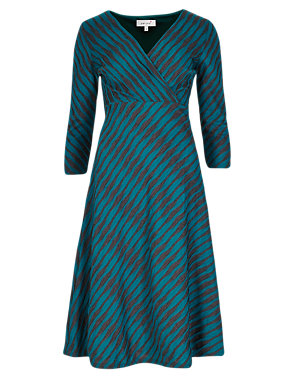 Ripple Textured  Dress Image 2 of 4