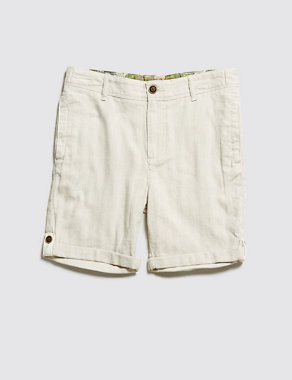 Roll Up Shorts with Linen Image 2 of 3