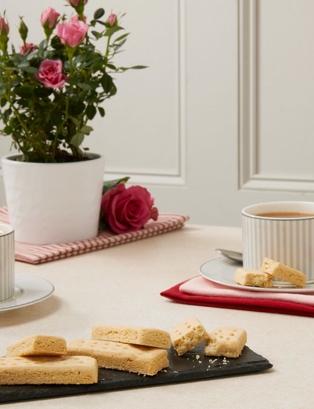 Rose Plant with Luxury Gold Tea & All Butter Shortbread Biscuits Gift 2 of 2